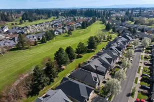 693 Fairwood, Woodburn, OR 97071 - Photo 39