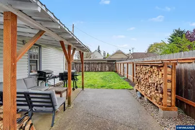 461 SW Court St, Dallas, OR 97338 - Photo 33