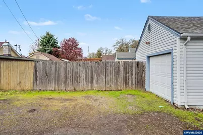 461 SW Court St, Dallas, OR 97338 - Photo 39