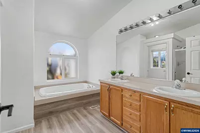 3452 Lake Vanessa Cir NW, Salem, OR 97304 - Photo 27