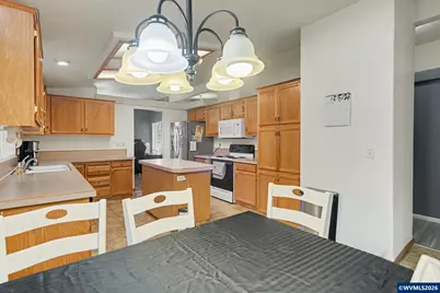 3452 Lake Vanessa Cir NW, Salem, OR 97304 - Photo 21