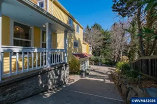 2540 NW Pacific St, Newport, OR 97365 - Photo 9