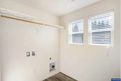 4680 Glacier Meadows Lp, Springfield, OR 97478 - Photo 35