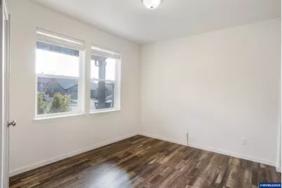 4680 Glacier Meadows Lp, Springfield, OR 97478 - Photo 21