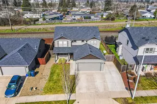 4680 Glacier Mdws Lp, Springfield, OR 97478 - Photo 13