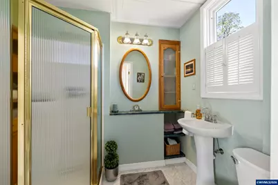 336 Hill St, Silverton, OR 97381 - Photo 21