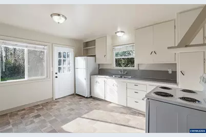 2015 NW Beca Av, Corvallis, OR 97330 - Photo 7