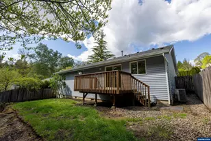 384 Lower Lavista Ct NW, Salem, OR 97304 - Photo 47