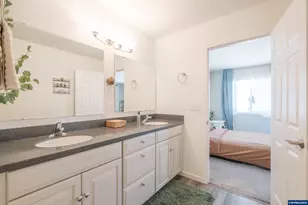 901 W Vine St, Lebanon, OR 97355 - Photo 21