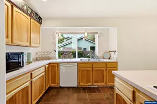 525 Mill Stream Woods Rd, Stayton, OR 97383 - Photo 17