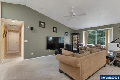 4233 Heavens Av S, Salem, OR 97302 - Photo 5