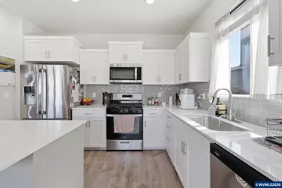 5461 Earth Pl NE, Salem, OR 97305 - Photo 17