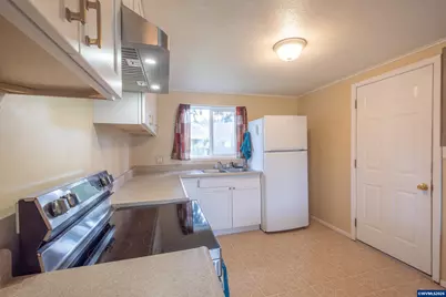 1447 Filbert St, Lebanon, OR 97355 - Photo 7