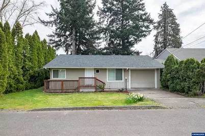 1447 Filbert St, Lebanon, OR 97355 - Photo 1