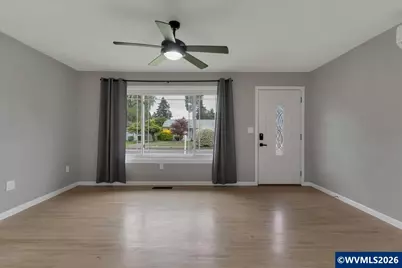 455 Marino Dr N, Keizer, OR 97303 - Photo 9