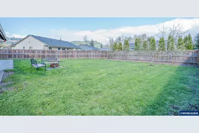 1944 37th Cir, Sweet Home, OR 97386 - Photo 31