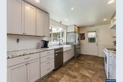 3249 64th Pl NE, Salem, OR 97305 - Photo 13