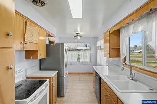 4724 Fir Dell Dr SE, Salem, OR 97302 - Photo 11