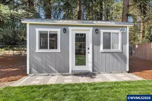 8685 SW Wilson Ln, Wilsonville, OR 97070 - Photo 41