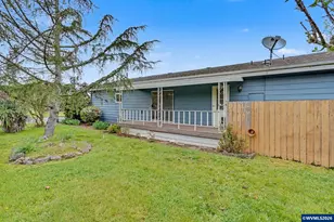 1418 Pine St NE, Silverton, OR 97381 - Photo 13