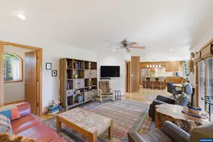 2153 NW Kari Pl, Corvallis, OR 97330 - Photo 9