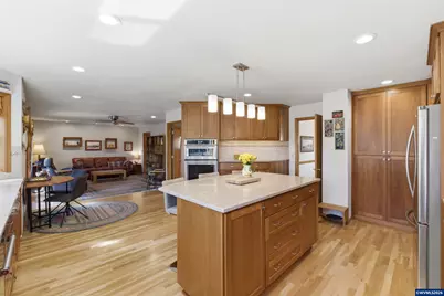 2153 NW Kari Pl, Corvallis, OR 97330 - Photo 11