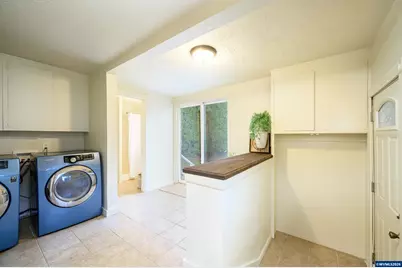 119 NE Kingwood Dr, McMinnville, OR 97128 - Photo 15