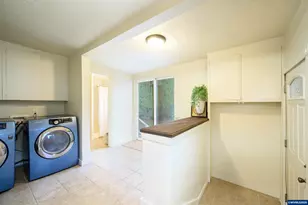 119 NE Kingwood Dr, McMinnville, OR 97128 - Photo 15