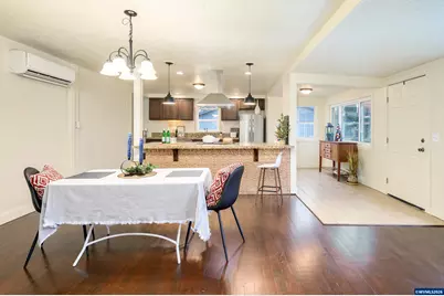 119 NE Kingwood Dr, McMinnville, OR 97128 - Photo 11