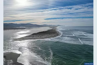 6281 SW Jetty Av, Lincoln City, OR 97367 - Photo 17