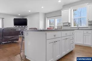 6316 NE Planter St, Albany, OR 97321 - Photo 11