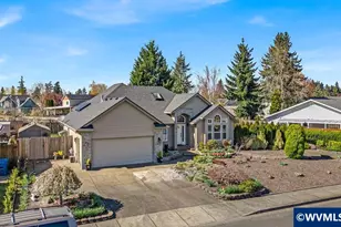 921 Hermanson St, Woodburn, OR 97071 - Photo 39