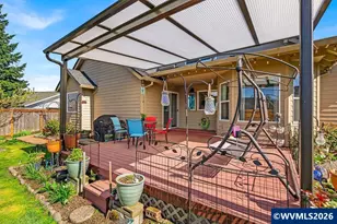 921 Hermanson St, Woodburn, OR 97071 - Photo 35