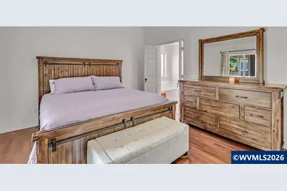 921 Hermanson St, Woodburn, OR 97071 - Photo 29