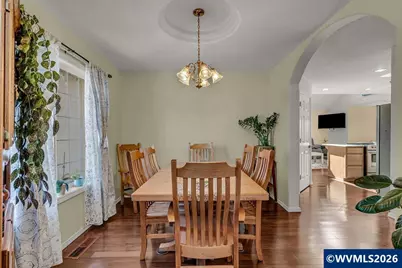 921 Hermanson St, Woodburn, OR 97071 - Photo 9