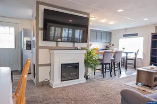 4348 Essex St SE, Salem, OR 97317 - Photo 3