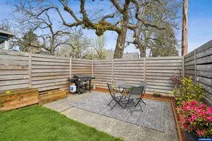 410 23rd St SE, Salem, OR 97301 - Photo 23