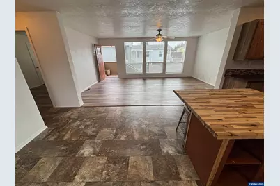 1220 Monmouth St #14, Independence, OR 97351 - Photo 9