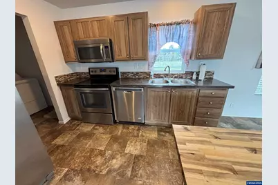 1220 Monmouth St #14, Independence, OR 97351 - Photo 7