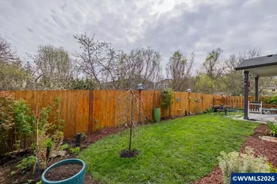 214 Averill St, Brownsville, OR 97327 - Photo 13