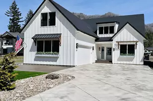 335 Janice Ct., Detroit, OR 97342 - Photo 1