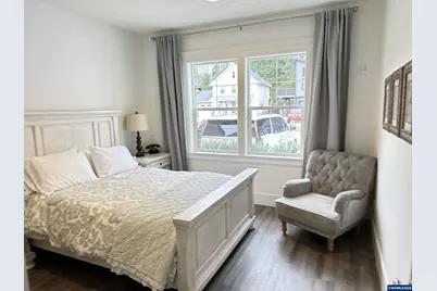 335 Janice Ct, Detroit, OR 97342 - Photo 17