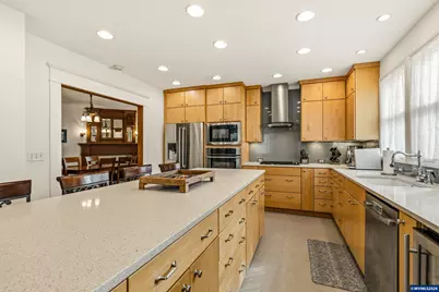 340 NW 7th St, Corvallis, OR 97330 - Photo 13