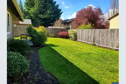 1975 Breakwood Cir SE, Albany, OR 97322 - Photo 43