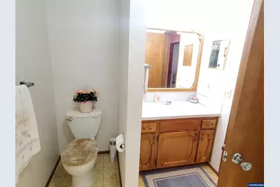 1975 Breakwood Cir SE, Albany, OR 97322 - Photo 25