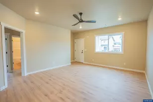4537 Live Oak St, Sweet Home, OR 97386 - Photo 11