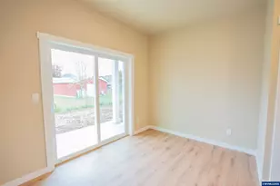 4537 Live Oak St, Sweet Home, OR 97386 - Photo 9