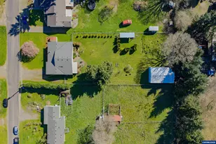 7881 Terrance Ln SE, Aumsville, OR 97325 - Photo 3