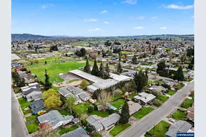 555 Sacre Ln N, Monmouth, OR 97361 - Photo 3