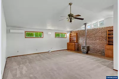 555 Sacre Ln N, Monmouth, OR 97361 - Photo 13